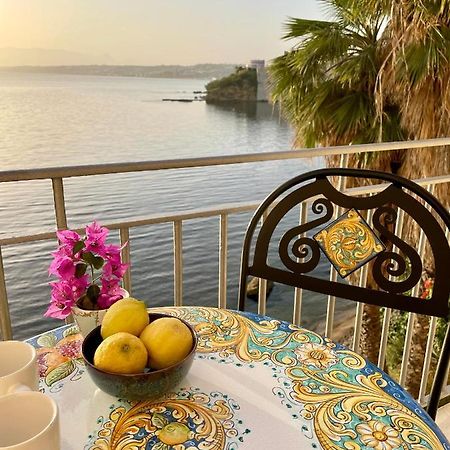 شقة Castello A Mare كاستيلاّماري ديل غو المظهر الخارجي الصورة
