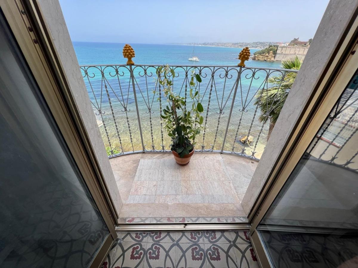 شقة Castello A Mare كاستيلاّماري ديل غو المظهر الخارجي الصورة